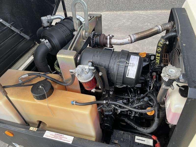 Doosan 7 / 53 Photo 12