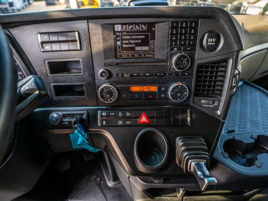 Mercedes-Benz ACTROS 1846 LS Photo 14