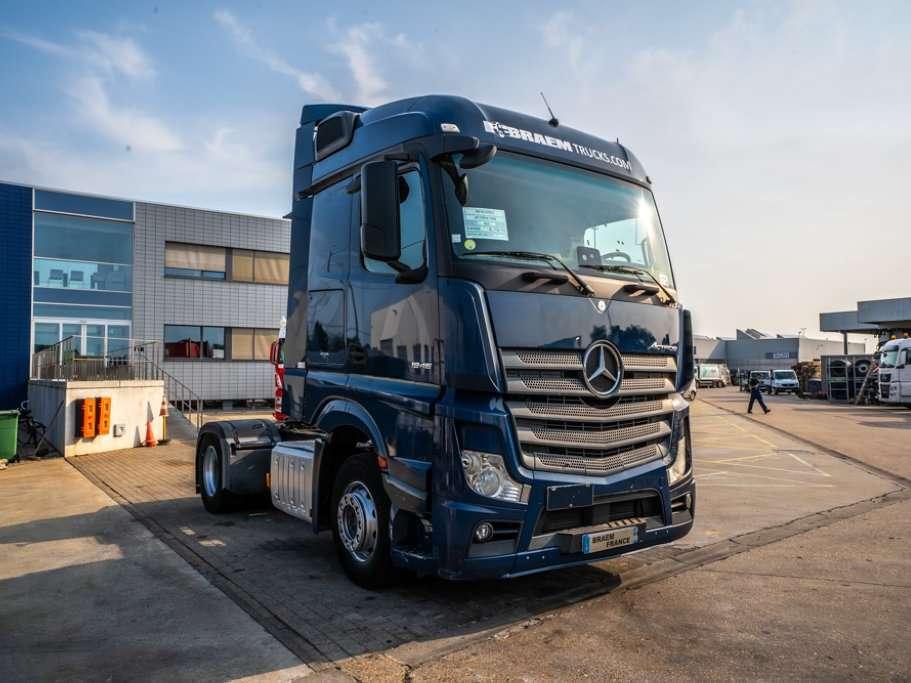 Mercedes-Benz ACTROS 1846 LS Photo 2