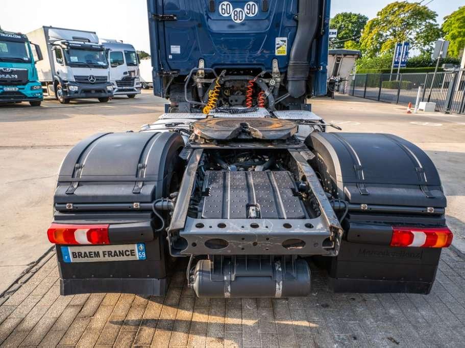 Mercedes-Benz ACTROS 1846 LS Photo 8