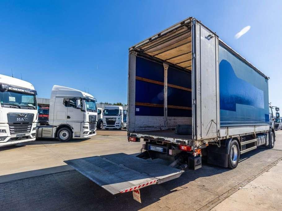 Renault PREMIUM 430 DXI (19t.)+Dhollandia 3T. Photo 8