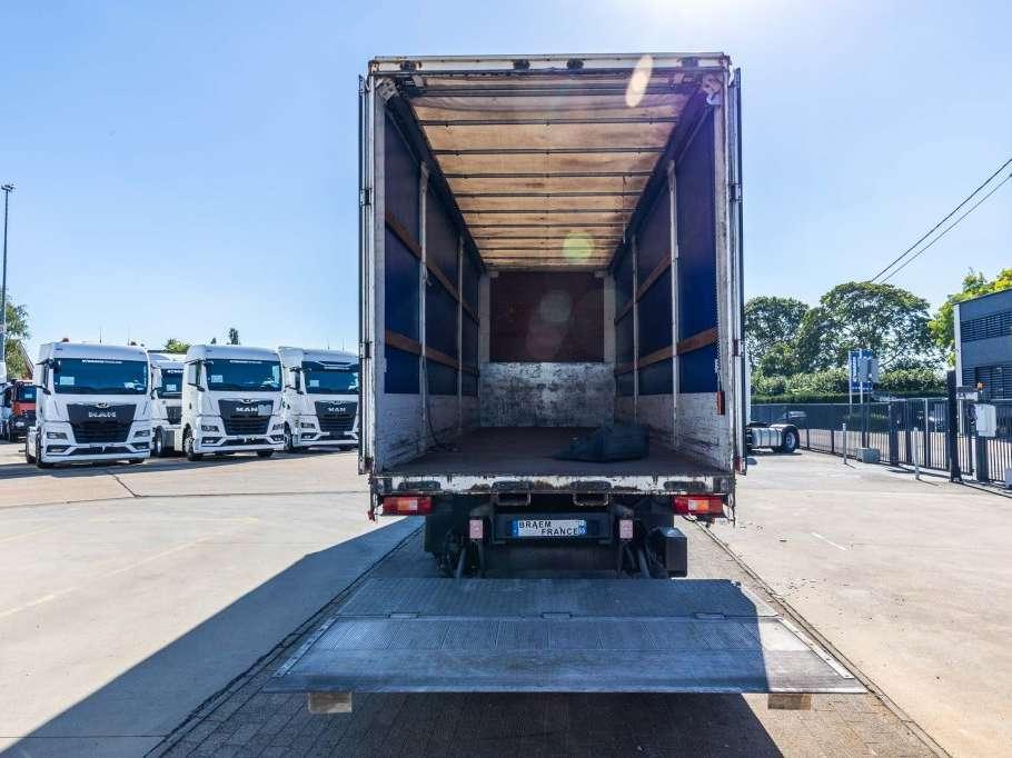 Renault PREMIUM 430 DXI (19t.)+Dhollandia 3T. Photo 9