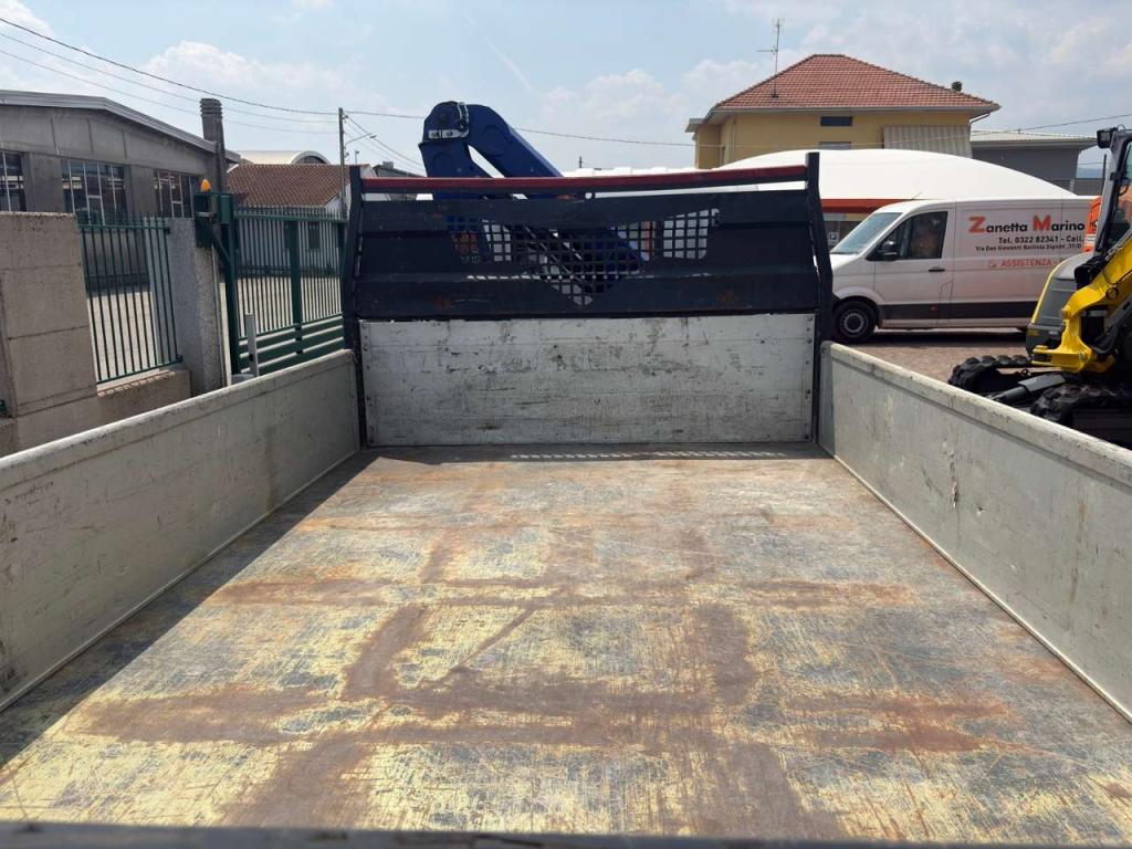 Isuzu M21 Photo 8