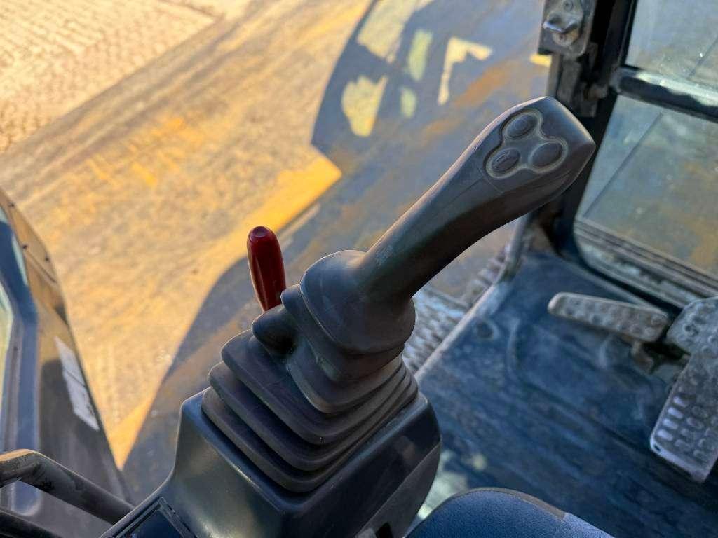 Hitachi ZX130-3 - Hammer Lines / Quick Coupler Photo 10