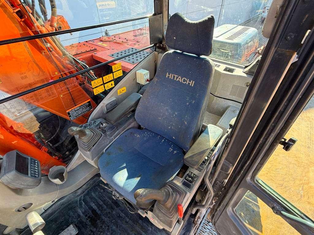 Hitachi ZX130-3 - Hammer Lines / Quick Coupler Photo 8