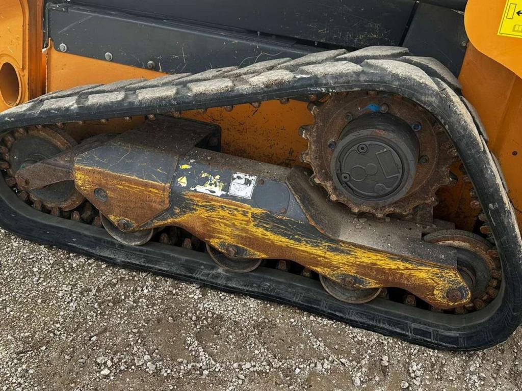 Case TR270 Photo 2