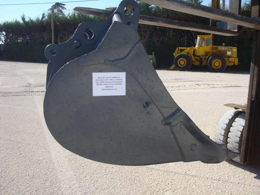 Digging bucket Photo 3