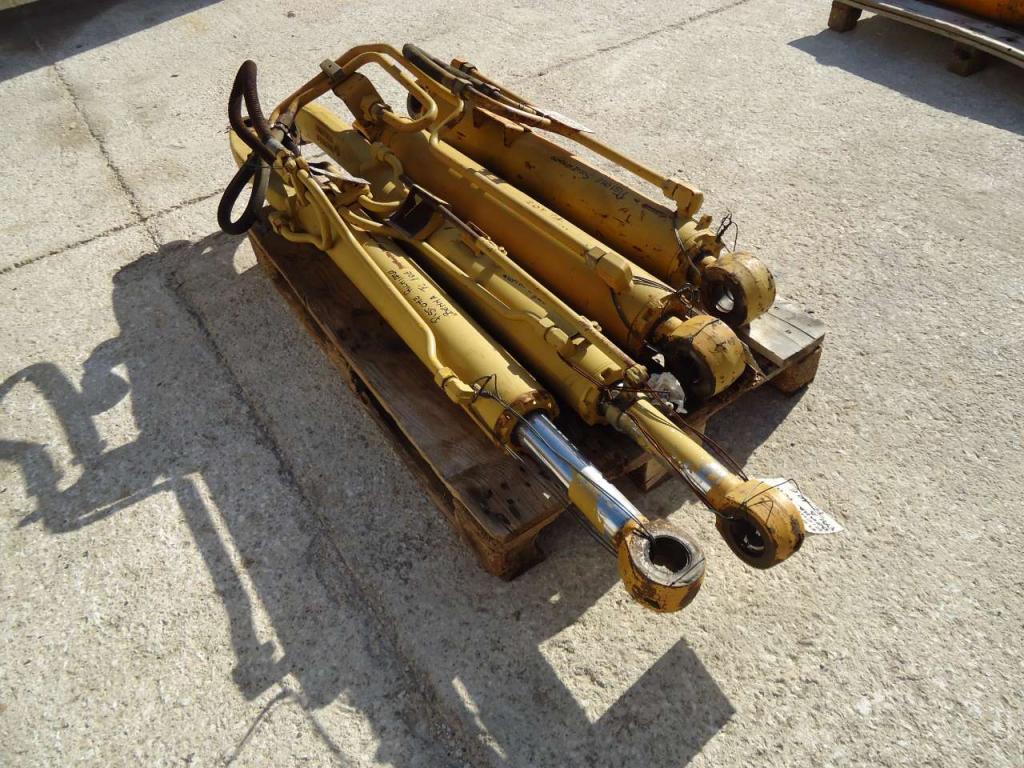Bucket rotation piston for Fiat Allis FL10E Photo 4