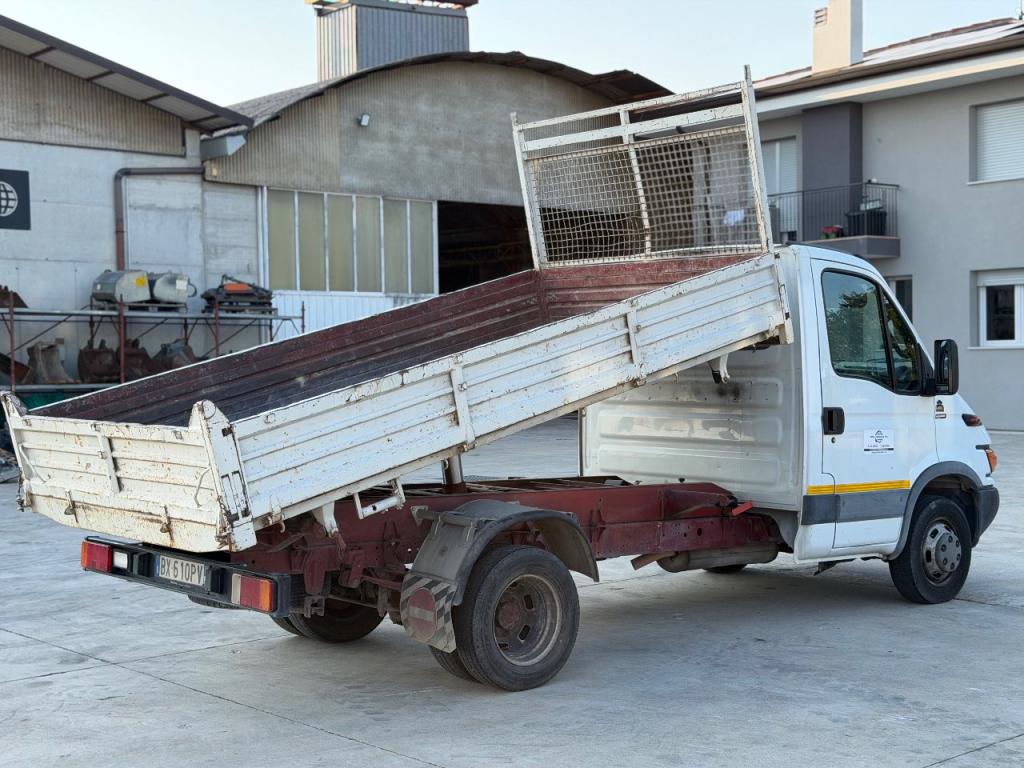 Iveco DAILY 35C11 Photo 3