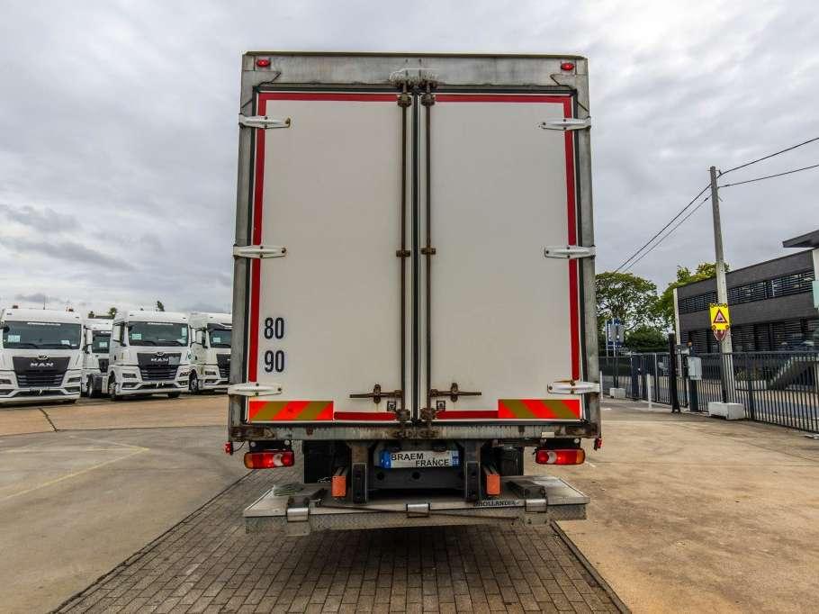 Renault D19 280 DTI+DHOLLANDIA 2T. Photo 4