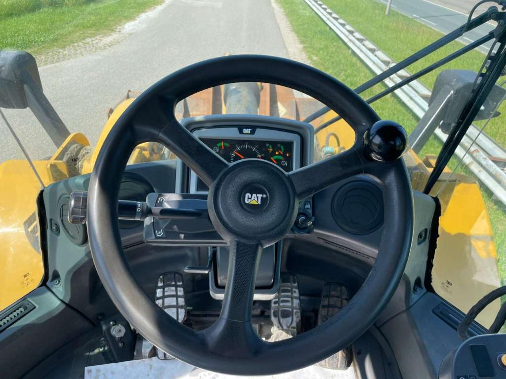 Caterpillar 950M Photo 16