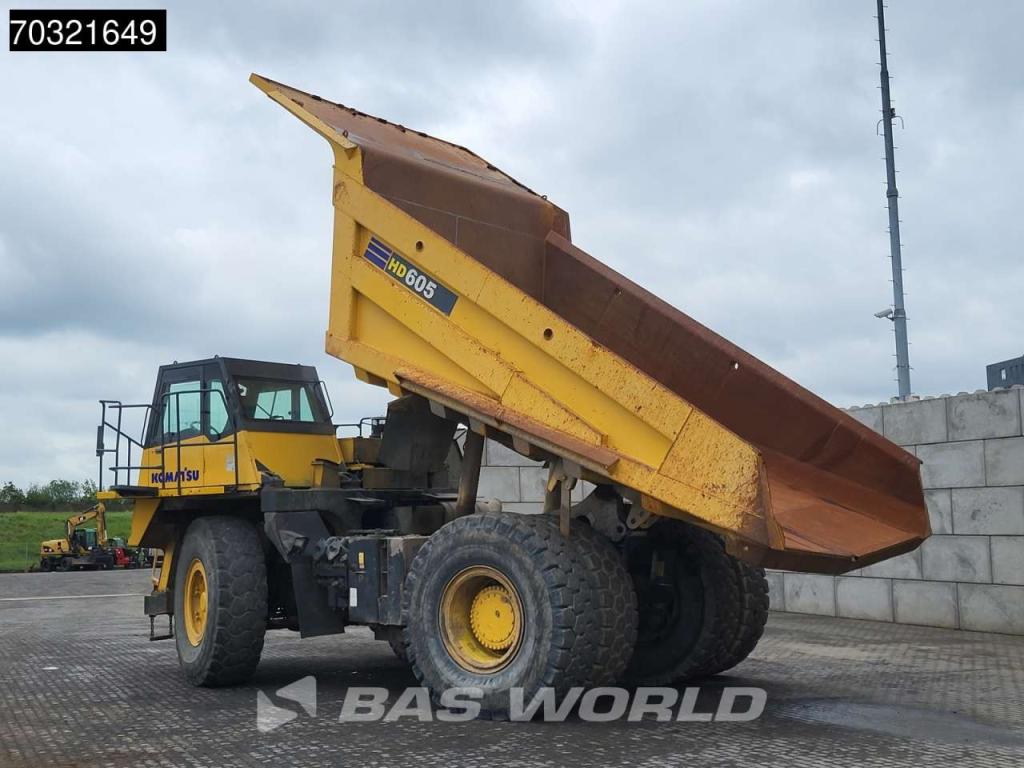 Komatsu HD605 -7E0 Photo 5