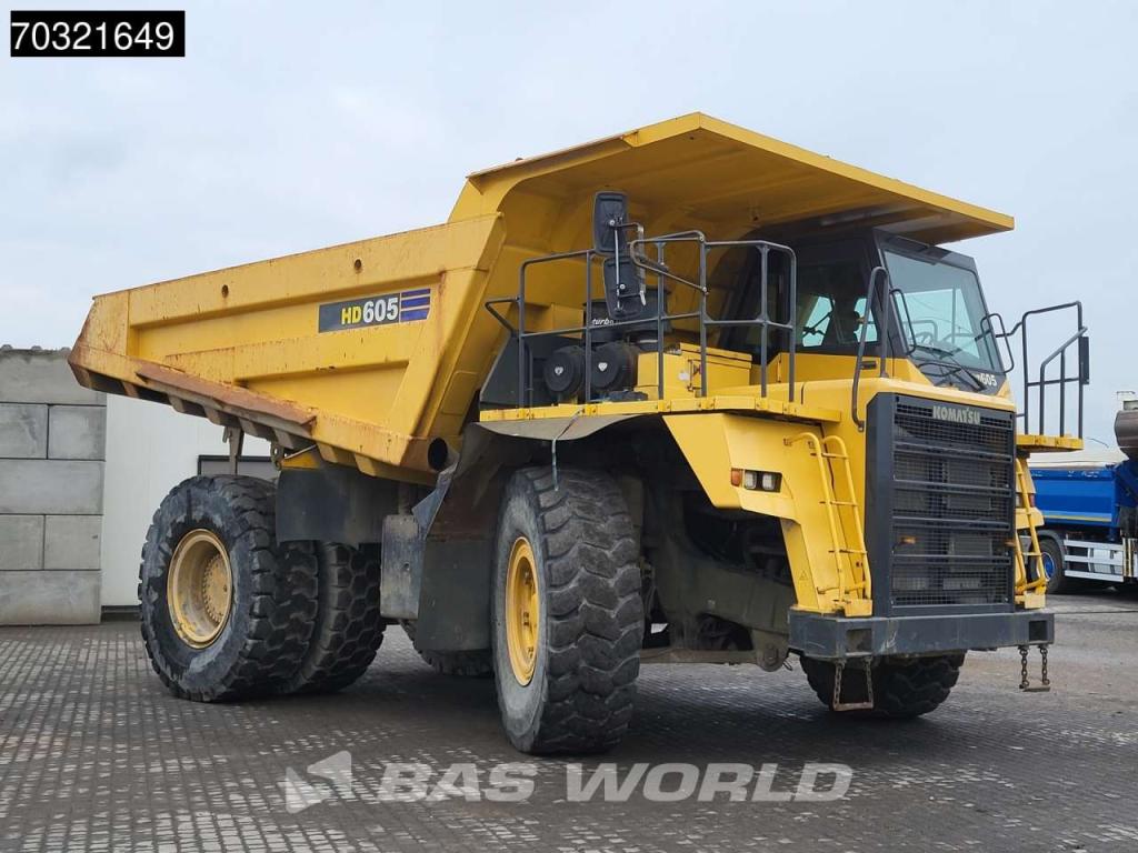 Komatsu HD605 -7E0 Photo 7