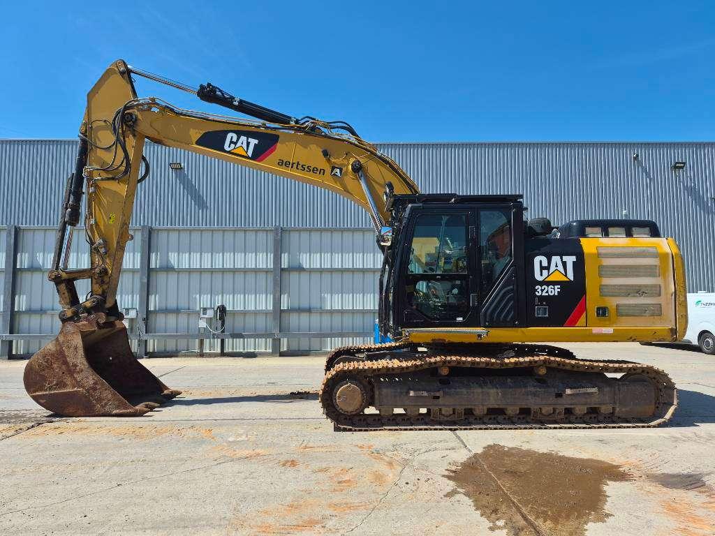 Caterpillar 326FL Photo 1