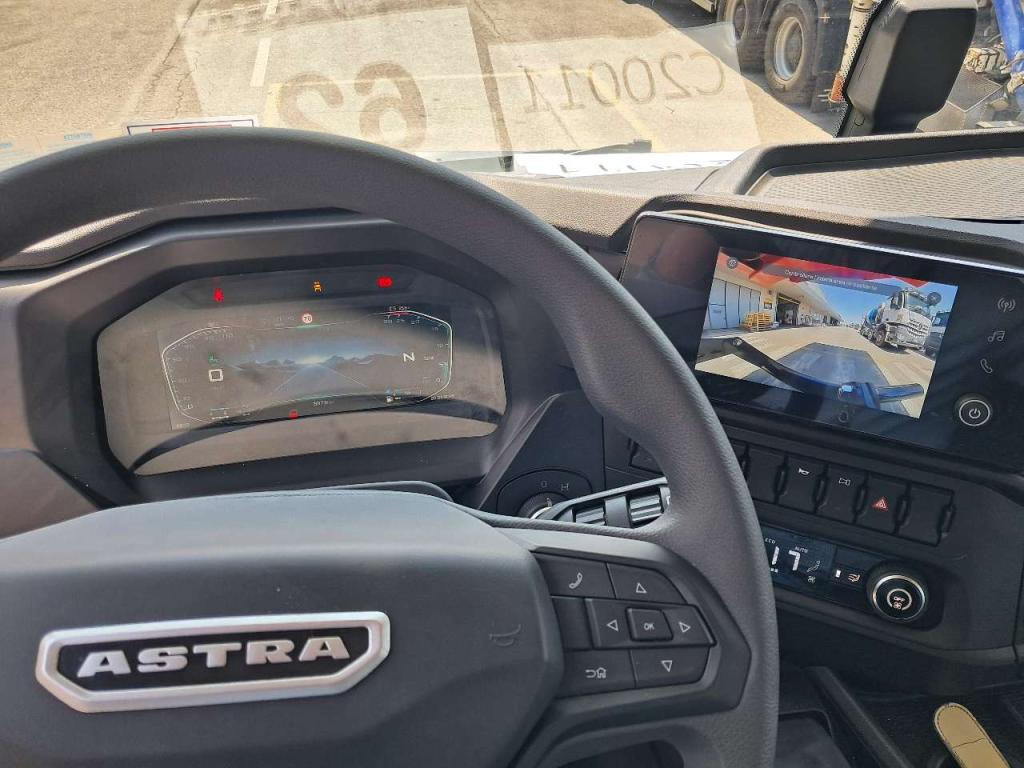 Astra HDX Photo 8