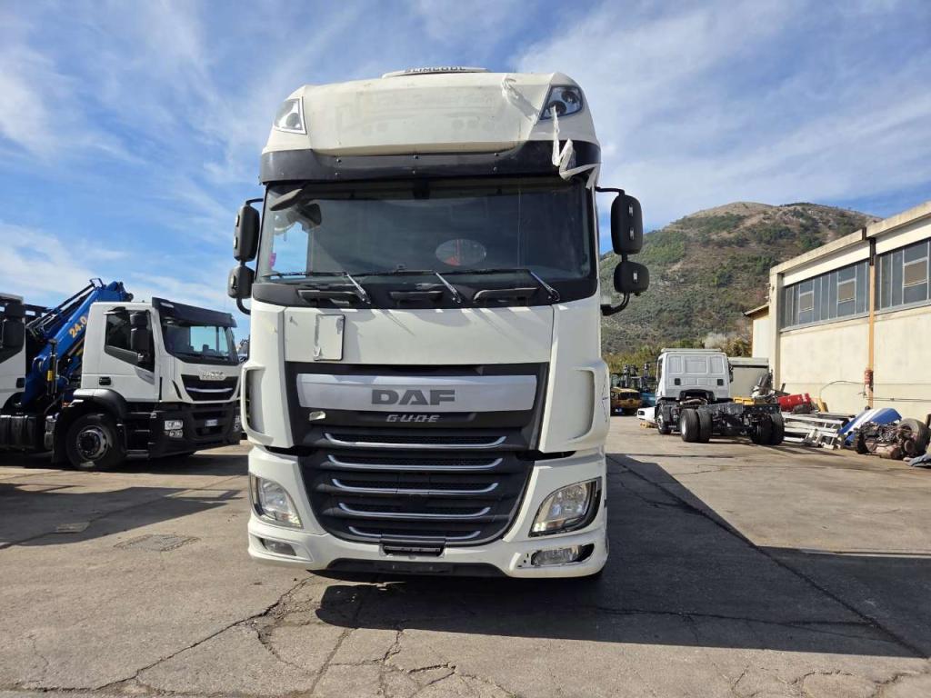 Daf XF460 Photo 15