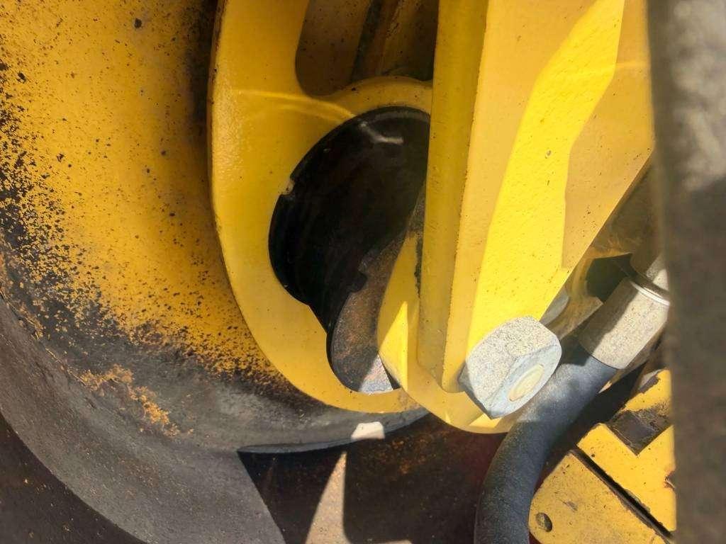 Bomag BW100 AC-4 Photo 16