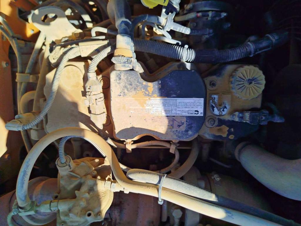 Hyundai 145LCR-9A Photo 9