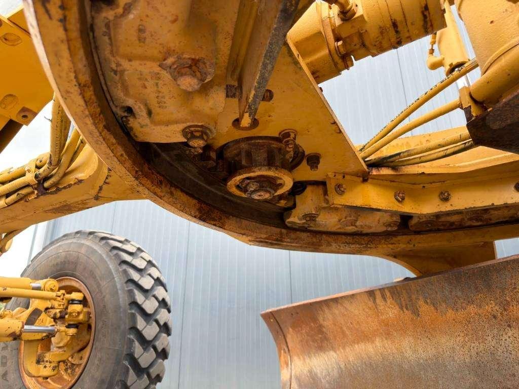 Caterpillar 140H Photo 16
