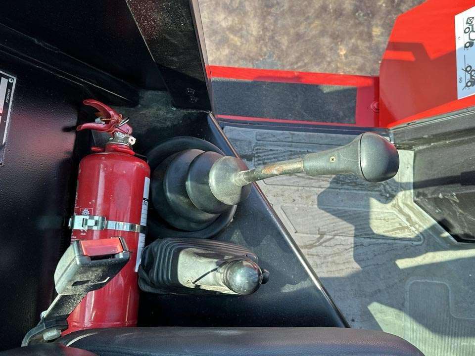 Manitou M30-4 4x4 Photo 16