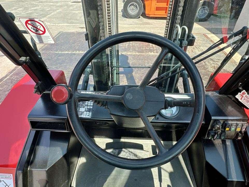 Manitou M30-4 4x4 Photo 17