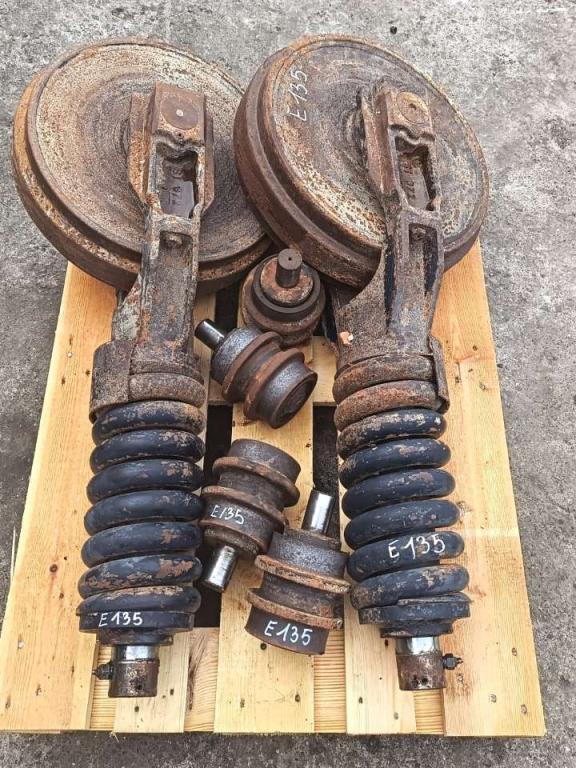 Idler wheel for Fiat Kobelco E 135 Photo 1