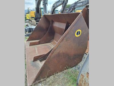 hook-on 2750 mm Loader bucket sold by Balavto