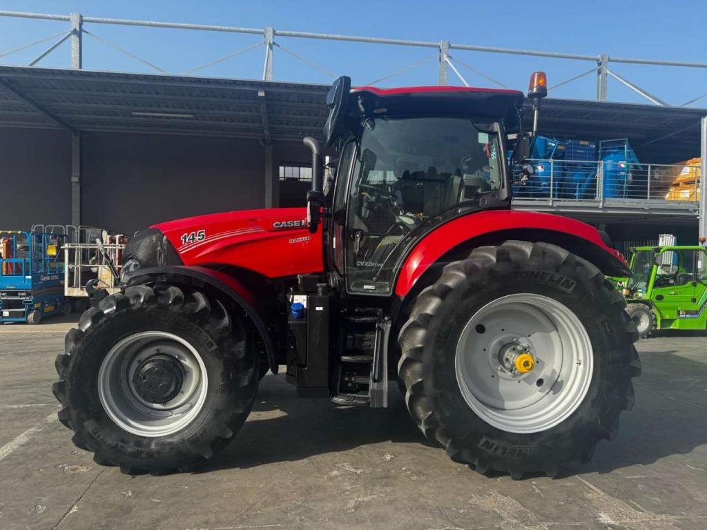 Case IH MAXXUM 145 CVX Photo 1