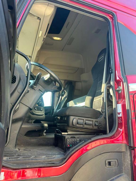 Iveco X-WAY 570 Photo 23