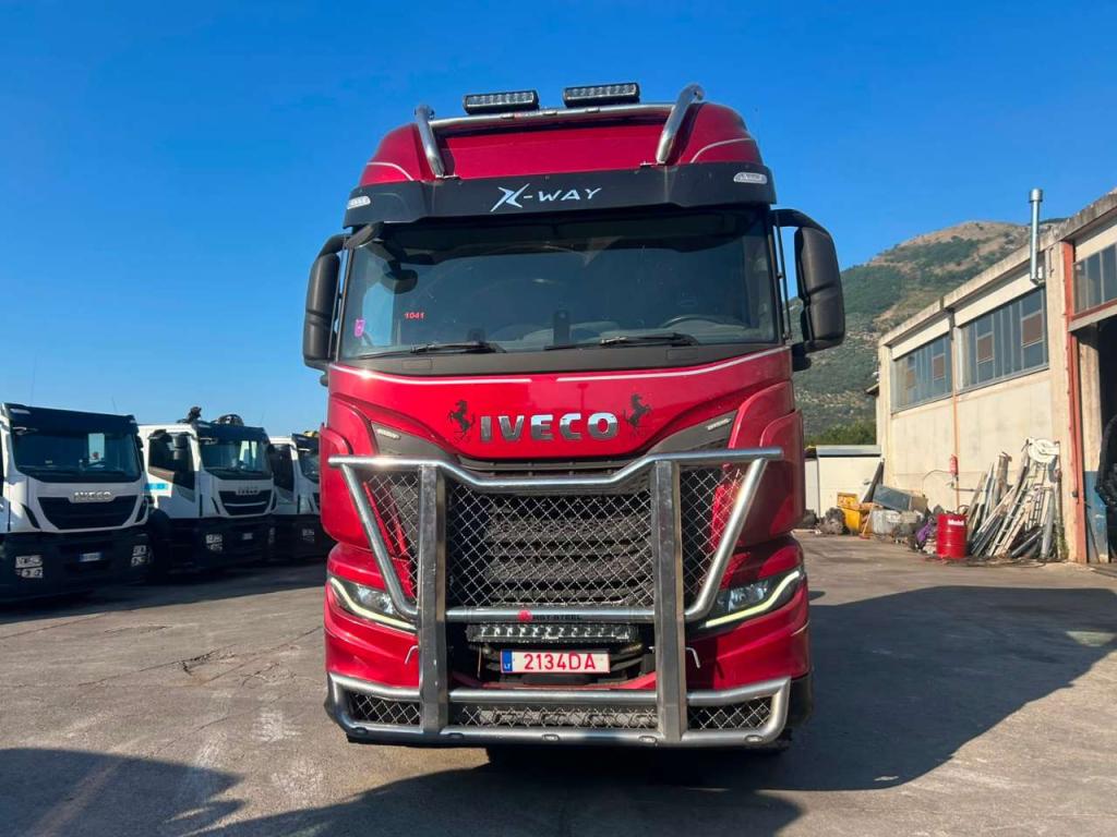 Iveco X-WAY 570 Photo 4