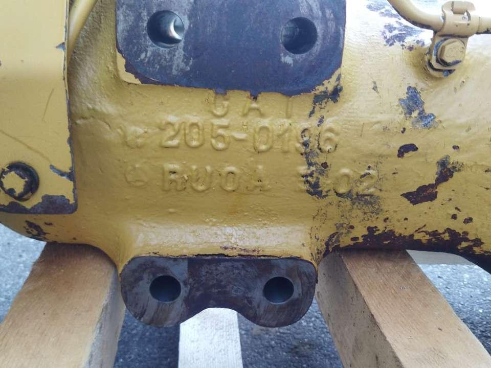 Front axle for Caterpillar 730 Photo 2