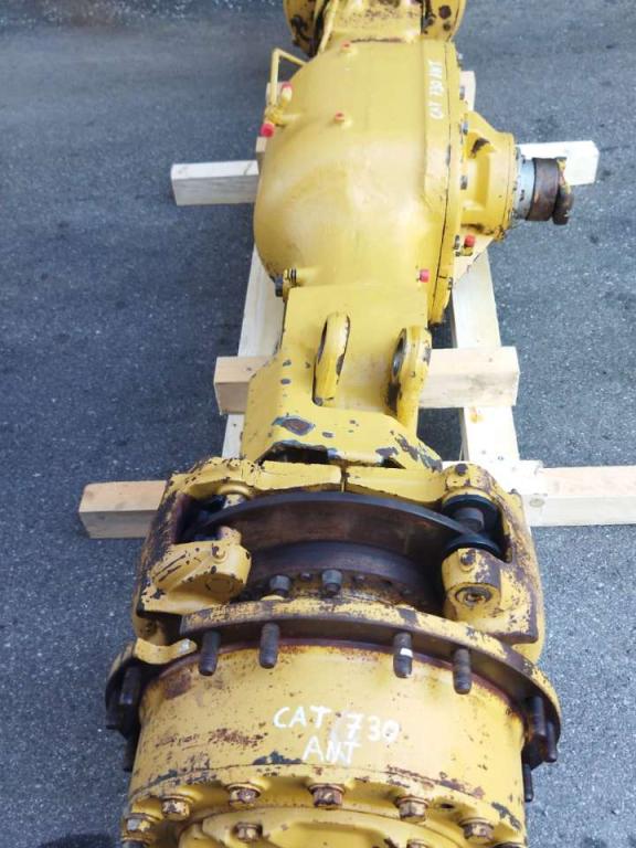 Front axle for Caterpillar 730 Photo 5