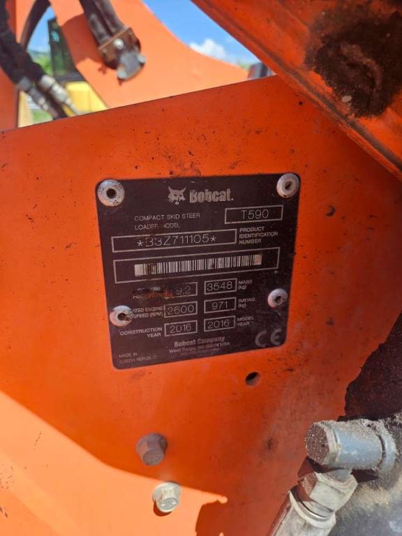 Bobcat T590 Photo 12