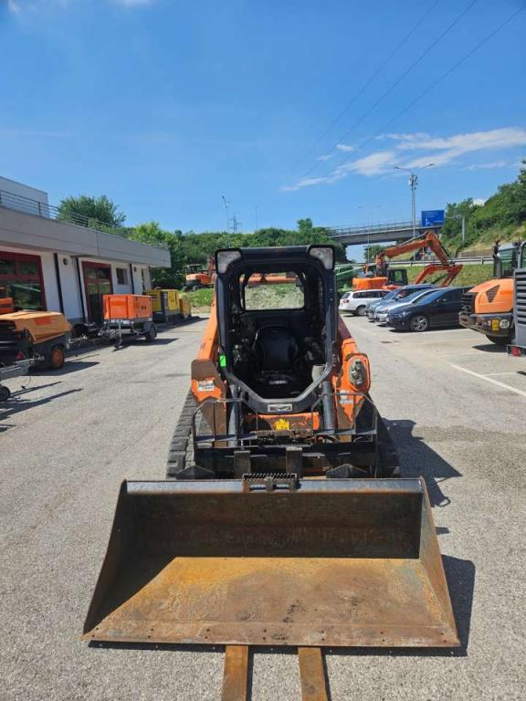 Bobcat T590 Photo 3