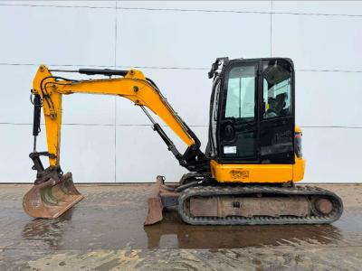 JCB 48Z-1 - Hammer Lines / Quick Coupler sold by Boss Machinery