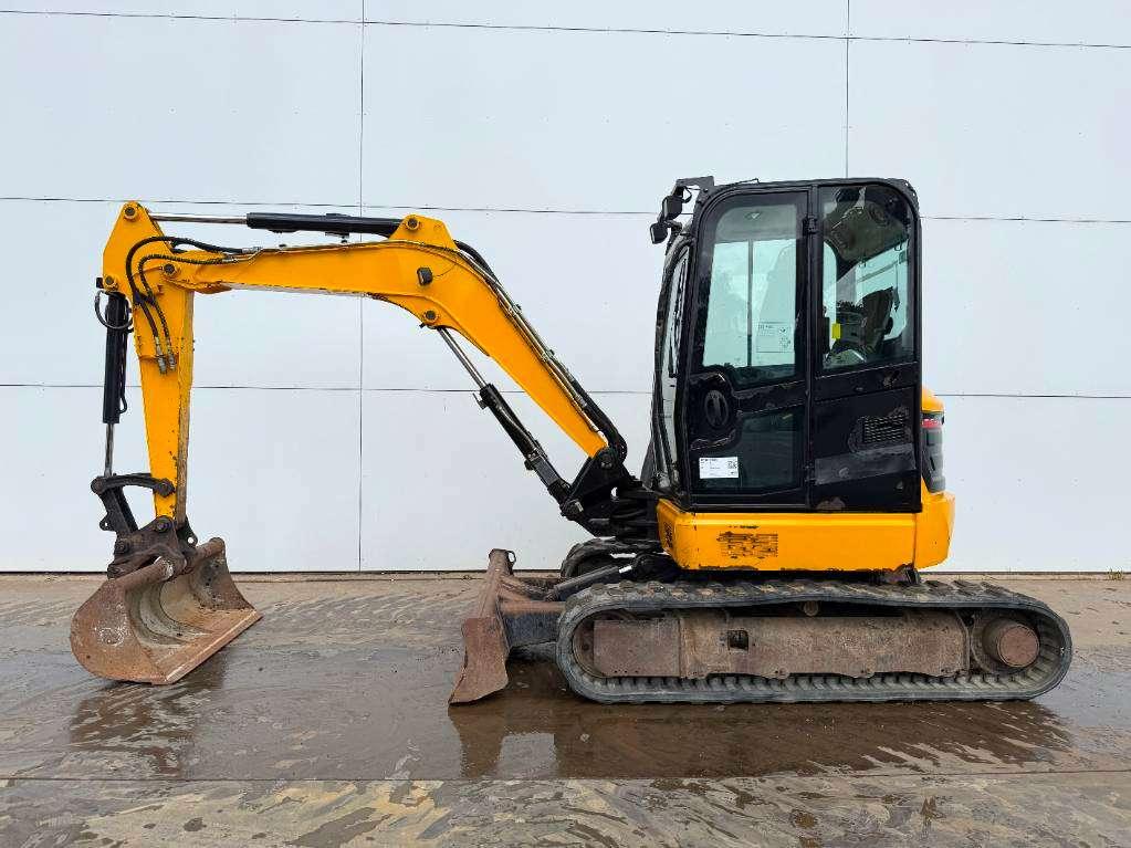 JCB 48Z-1 - Hammer Lines / Quick Coupler Photo 1