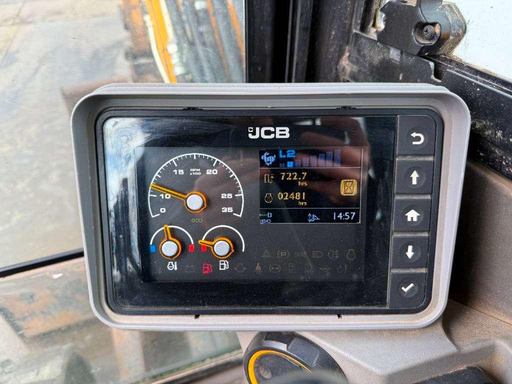 JCB 48Z-1 - Hammer Lines / Quick Coupler Photo 12