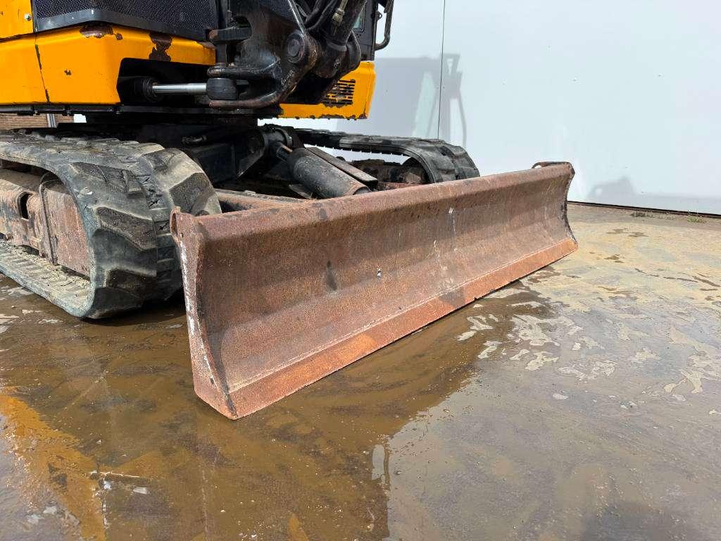 JCB 48Z-1 - Hammer Lines / Quick Coupler Photo 21