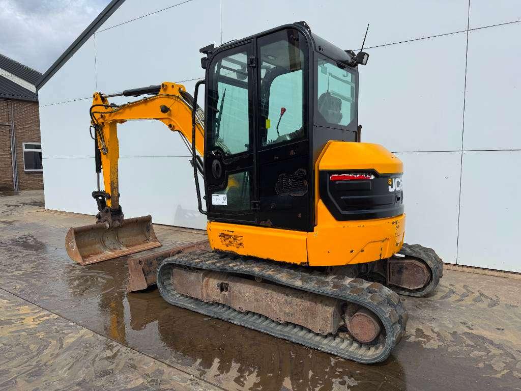 JCB 48Z-1 - Hammer Lines / Quick Coupler Photo 3