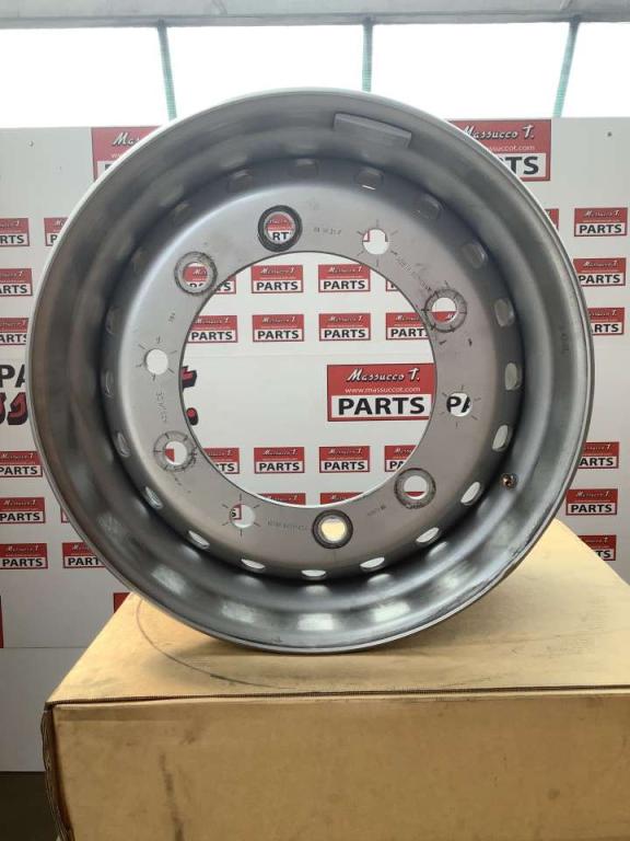 Volvo Rim Photo 1