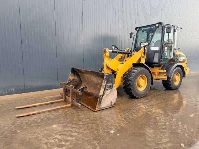 Caterpillar 907 M sold by Smitma B.V.