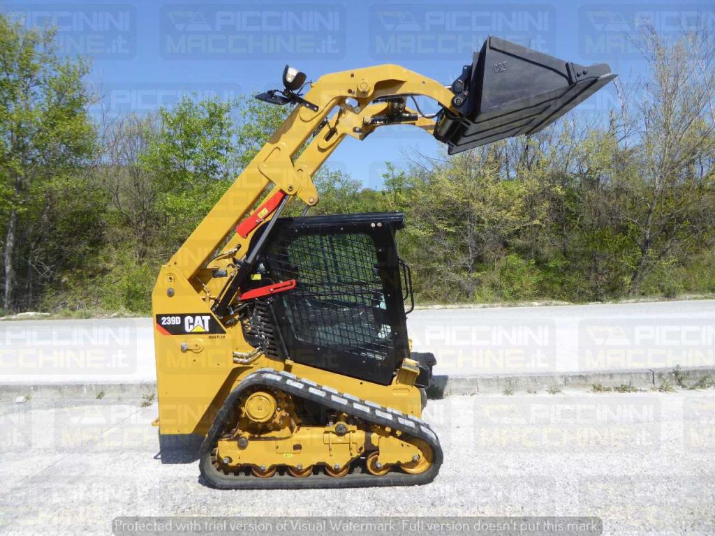 Caterpillar 239D HF Photo 10