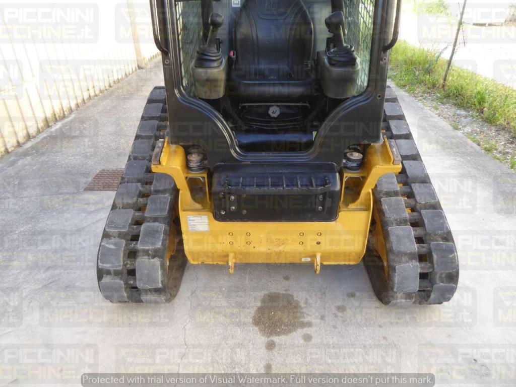 Caterpillar 239D HF Photo 16
