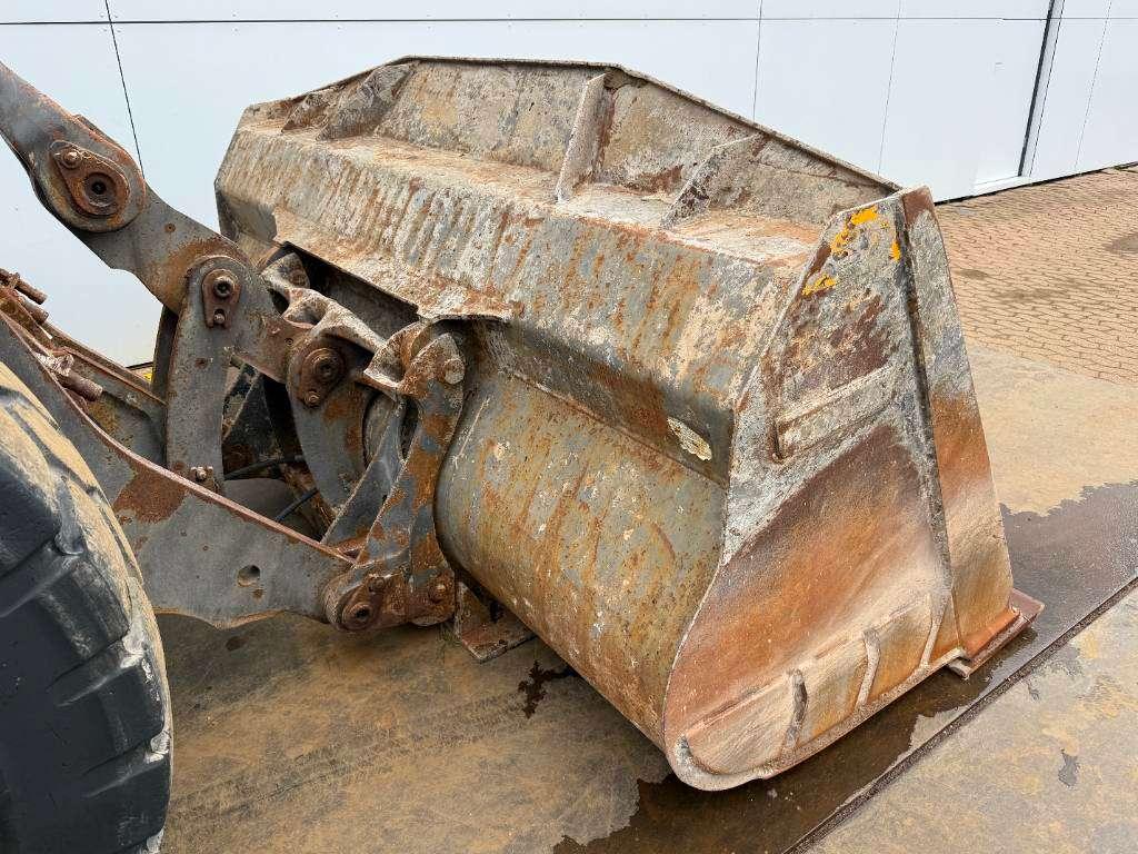 Volvo L120H - 3rd Function / Quick Coupler Photo 17