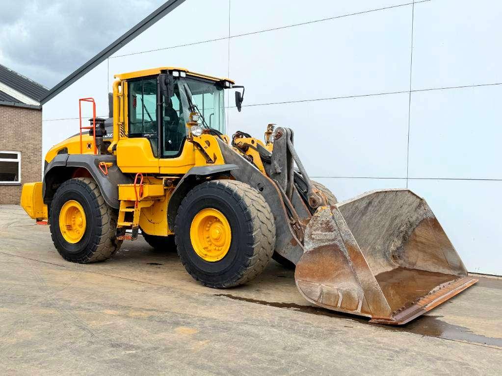 Volvo L120H - 3rd Function / Quick Coupler Photo 7