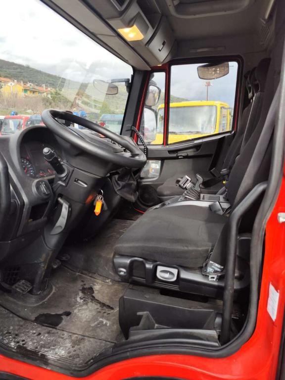 Iveco EUROCARGO 80-190 Photo 24