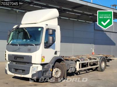 Volvo FE 320 FE 4X2 19t chassis 550cm Radstand Full Air 1500kg ladebordwand Euro 6 sold by BAS World B.V.
