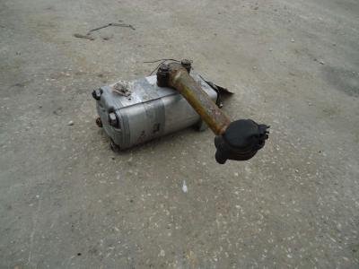 Steering clutch hydraulic pump for Fiat Allis FL20 sold by OLM 90 Srl