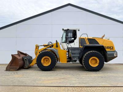 Liebherr L580 - Automatic Greasing / Heated Seat sold by Boss Machinery