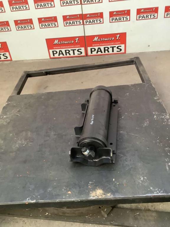 Accumulator for Hitachi ZW250-6 Photo 2